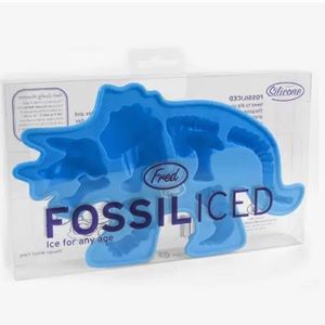Fred Fossil Iced silicon ice tray in blue